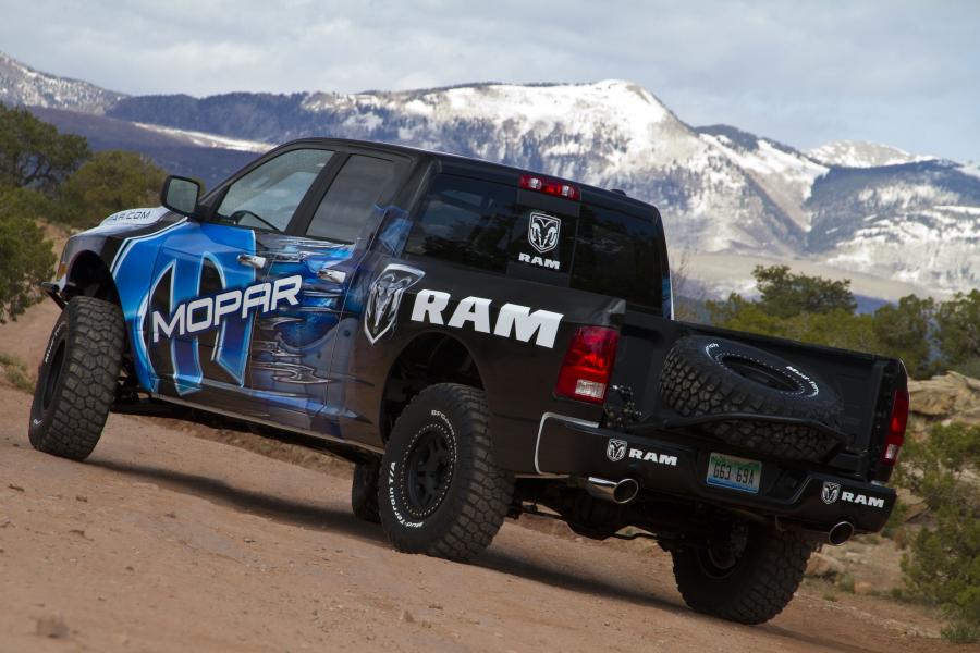  Dodge Ram Runner TORC Pace Truck 2011 года  (фото 8 из 8)
